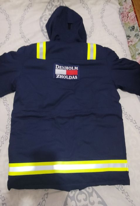 Продажа одежды зимняя куртка