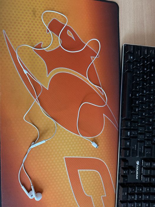 Слушалки с кабел за Iphone