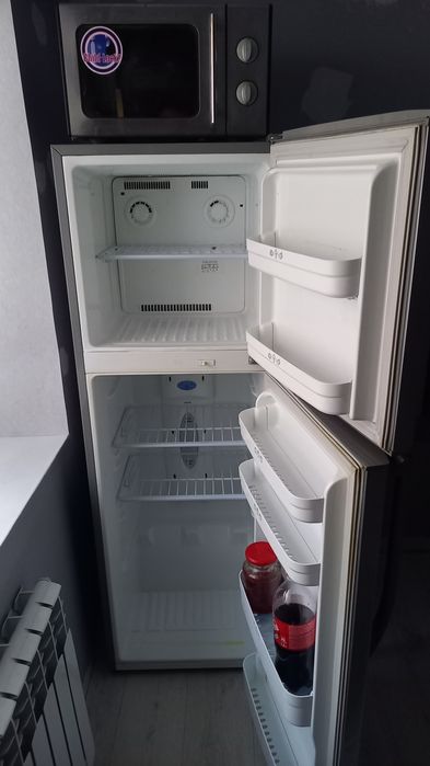 Продам холодильник и микроволновку