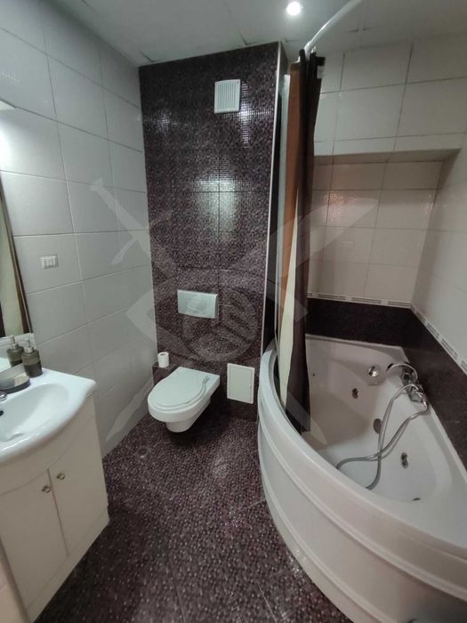 Продава се Тристаен апартамент в Варна, Център - 88 кв.м за 3410 €/кв.м - Снимка #5