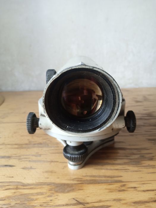 Продам нивелир Н - 3К.