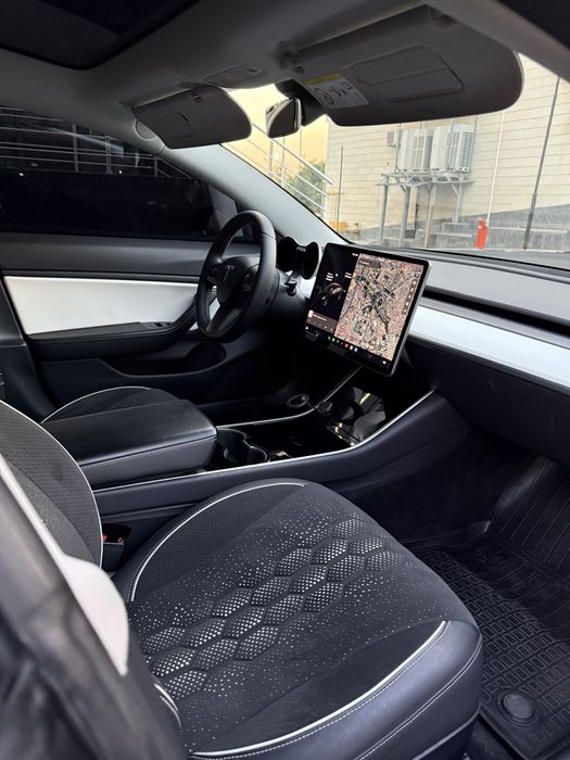 Tesla Model 3 Dual Motor Long Range Brabus Tuning