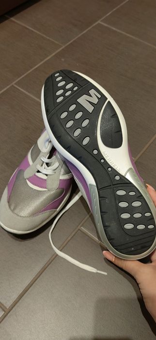 Дамски туристически обувки MERRELL