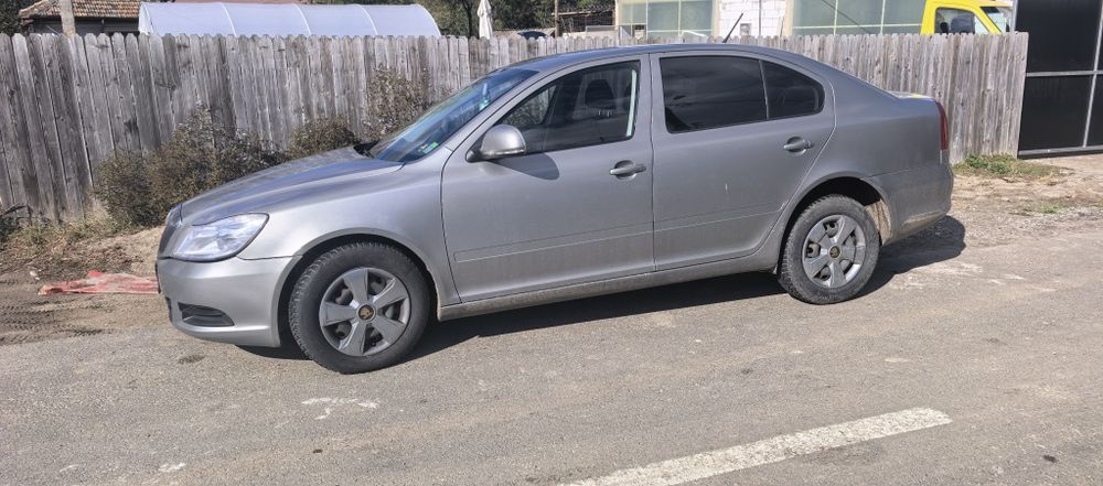 SKODA Octavia 2012 — imagine 3