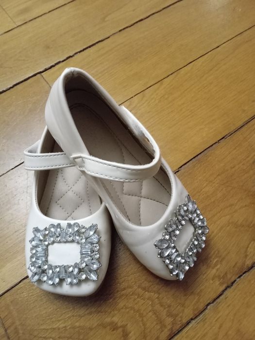 Детски обувки,маратонки,,кецове,пантофи