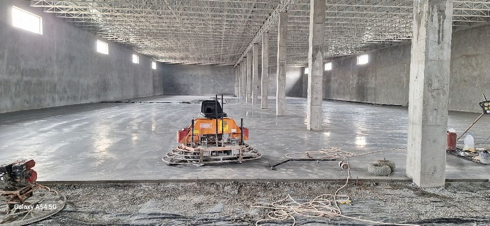 Styashka pol, стяжка пол, шлифовка, shlifovka