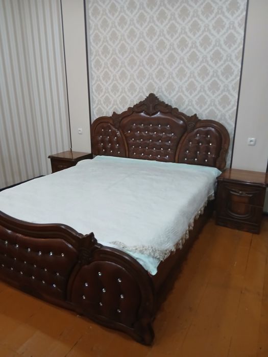 Jigar rang spalniy garnitur