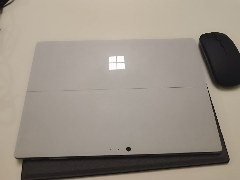 Surface PRO 5, procesor i5, 256 SSD, 8GB RAM