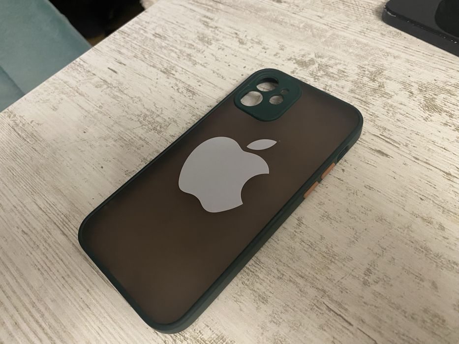 Iphone 12 - Батерия 100%