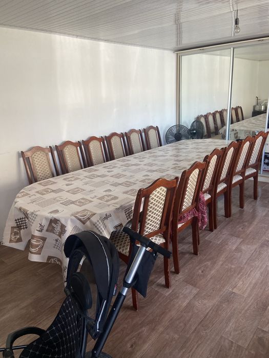 Б/у 14 шт орындыгымен