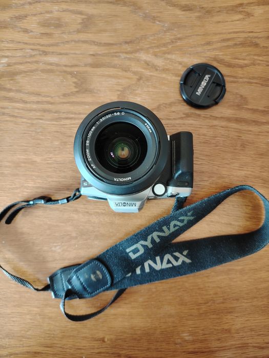 Minolta Dynax 5 SLR cu film
