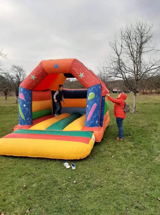 Vand sau schimb Gonflabila + suflanta