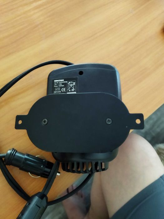 Допълнително парно за кола 12V