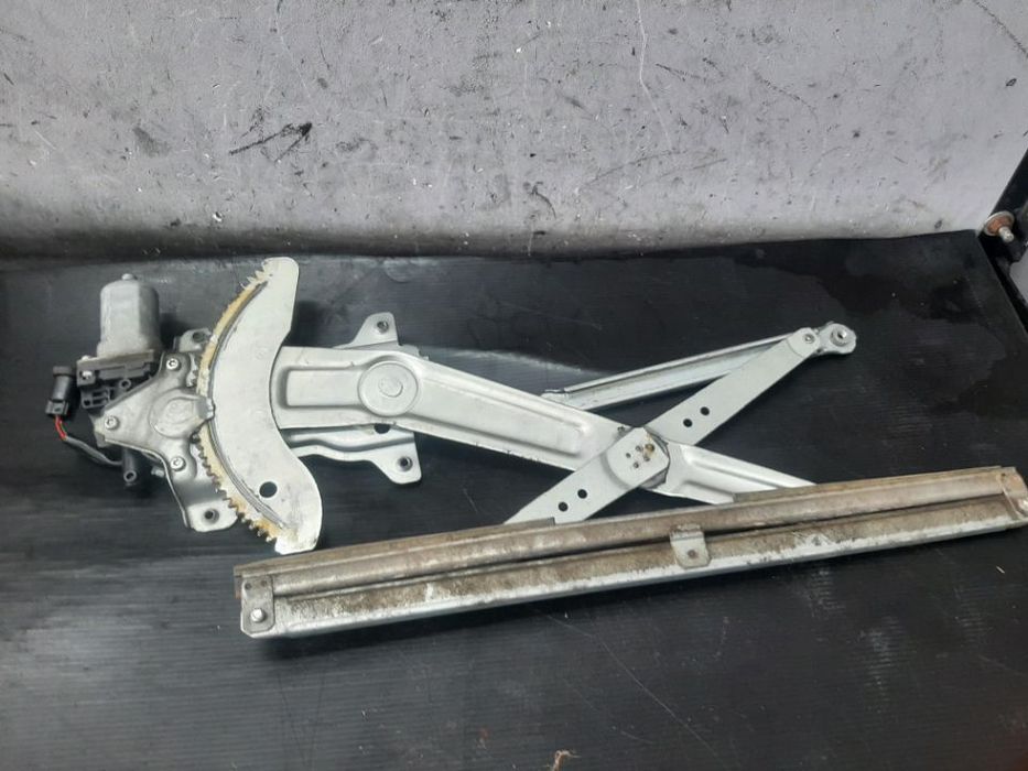 Macara cu motoras stanga fata fiat sedici 189
