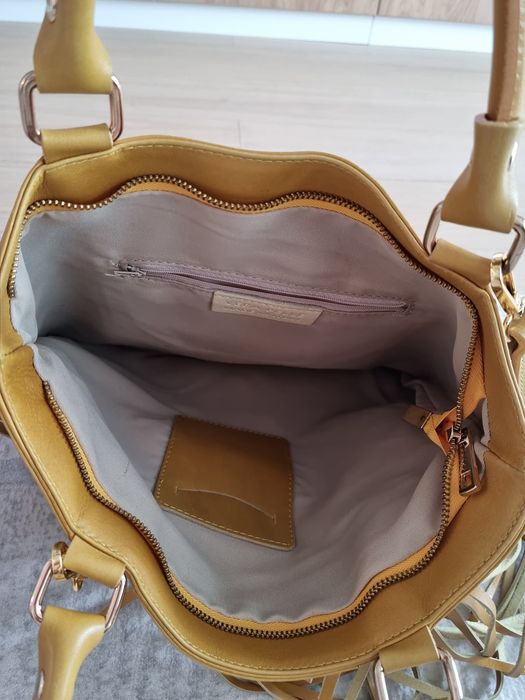 Geanta galbena din piele cu franjuri