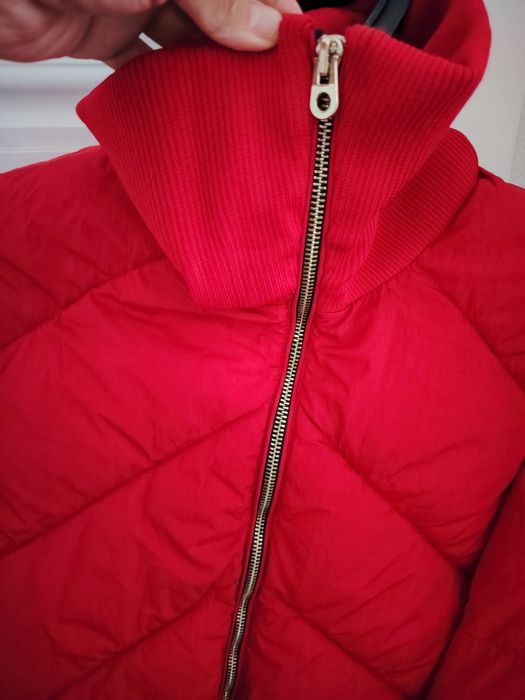 Куртка бренда Mango