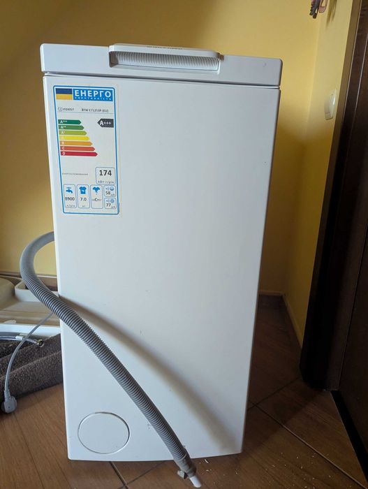 Mașina de spălat  Indesit BTW E71253P- condiție aproape noua