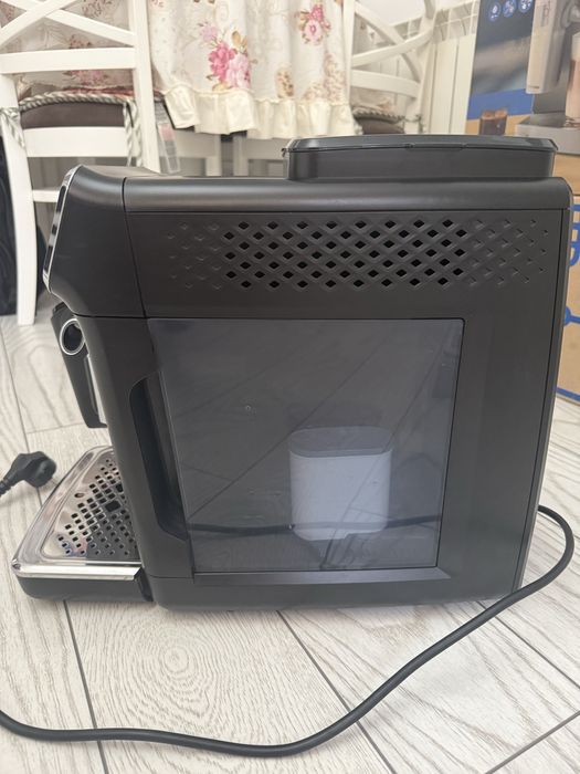 Espressor Philips seria 3200 LatteGo EP3241/50