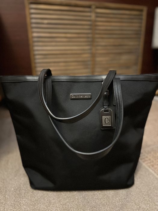 Тоут Calvin Klein