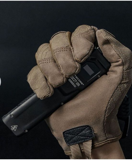 Lanternă Nitecore EDC 27 UHI