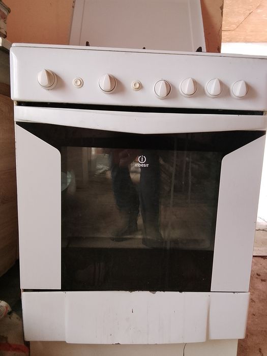 Газ плита Индизит