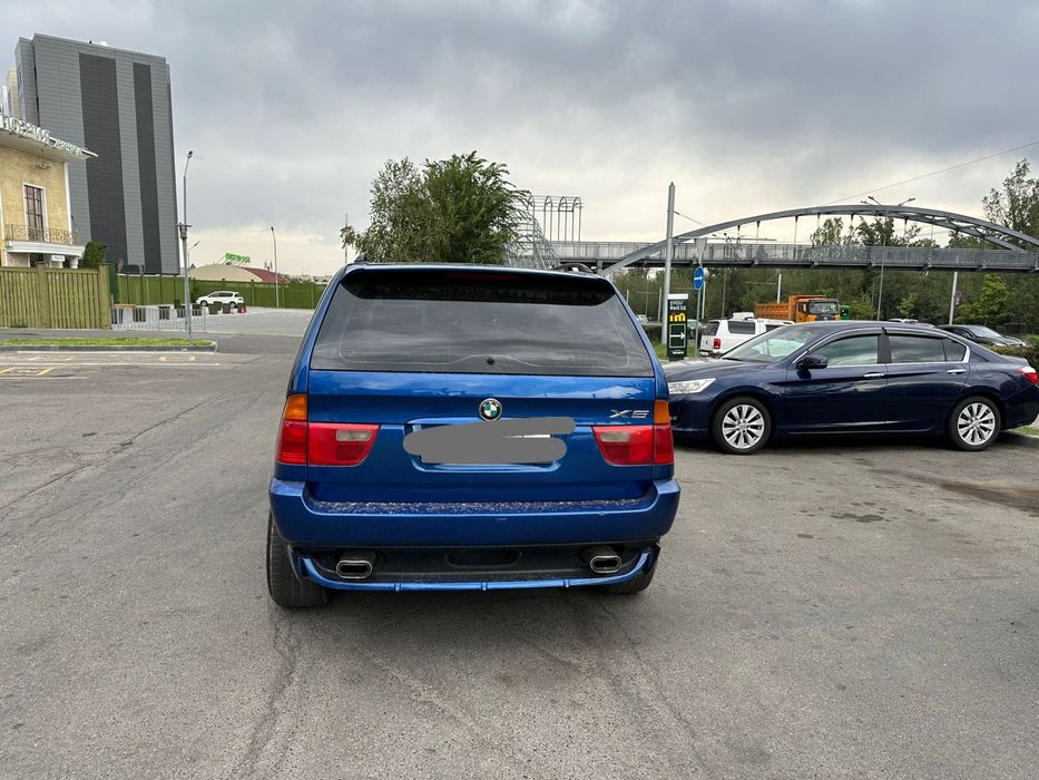 Продам автомобиль бмв Х5