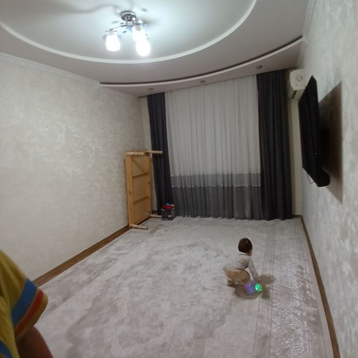 Yashnobid rayon 3/14 kvartira sotiladi 85000 kelishildi pul zarur