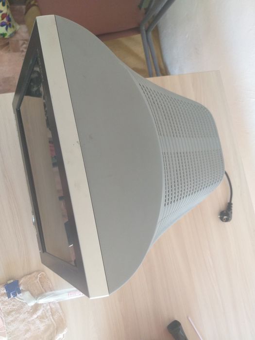 Монитор LG в рабочем состоянии