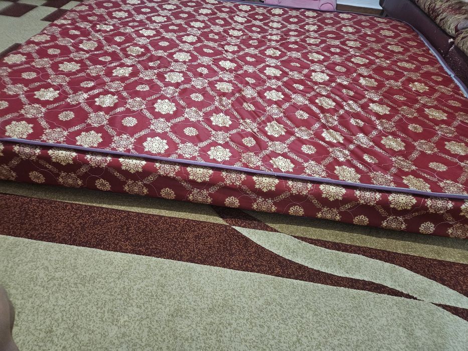 Продам матрас б/у