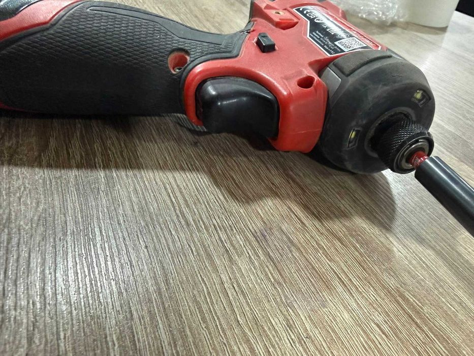 Miwaukee Акумулаторен винтоверт