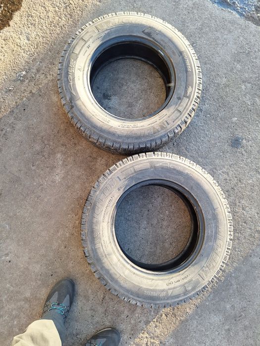 215 70 15c michelin agilis