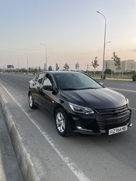 Chevrolet Onix 2024 — 2