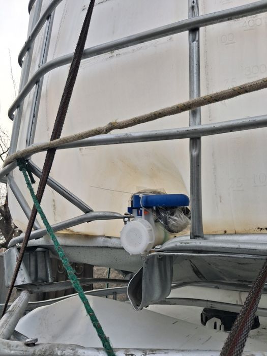 Еврокуб 1000 л. Металл поддоне