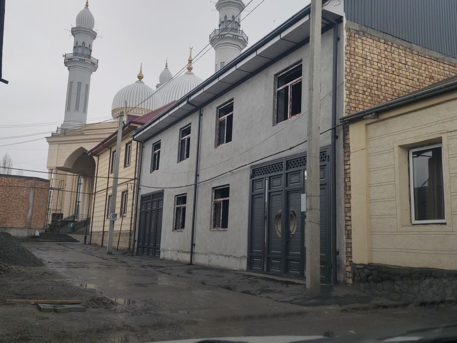 Katedj sotiladi masjid oldidan