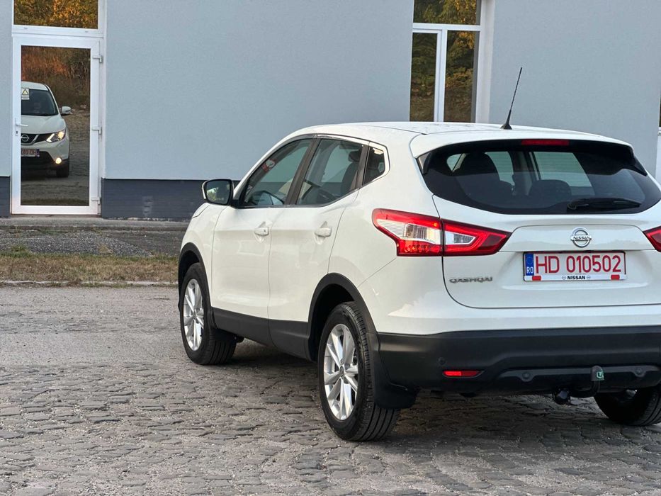 Nissan Qashqai 2WD*1.5 diesel*af.2017/luna 04*navigatie*factura+fiscal si nr.rosii*BiXenon