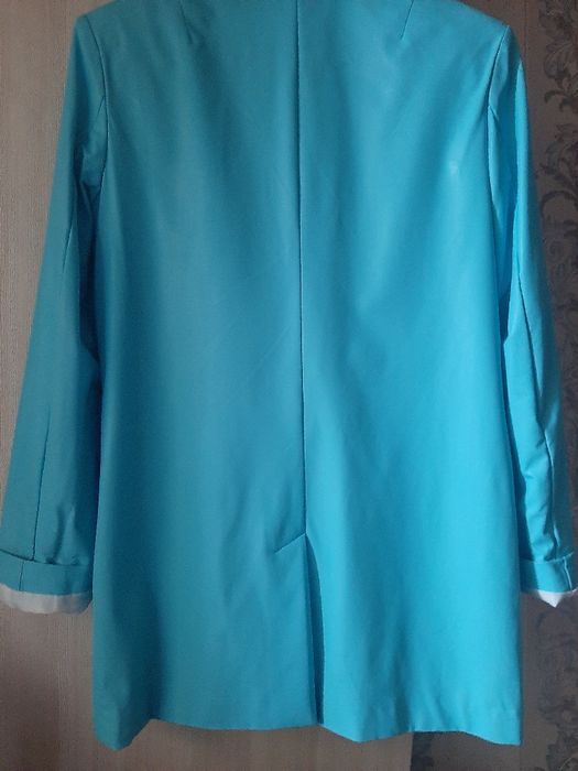 Пиджак из эко кожи