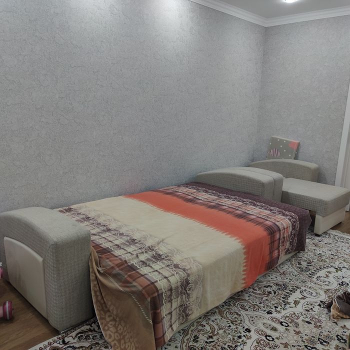 Продам диван с креслом