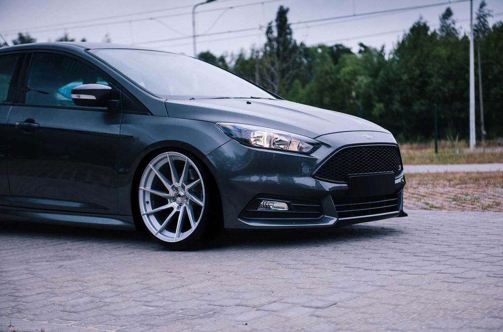 Jante Aliaj JR WHEELS / JR36 Silver Brushed / Ford Focus