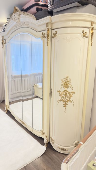 Гарнитур в хорошем состояние, торг