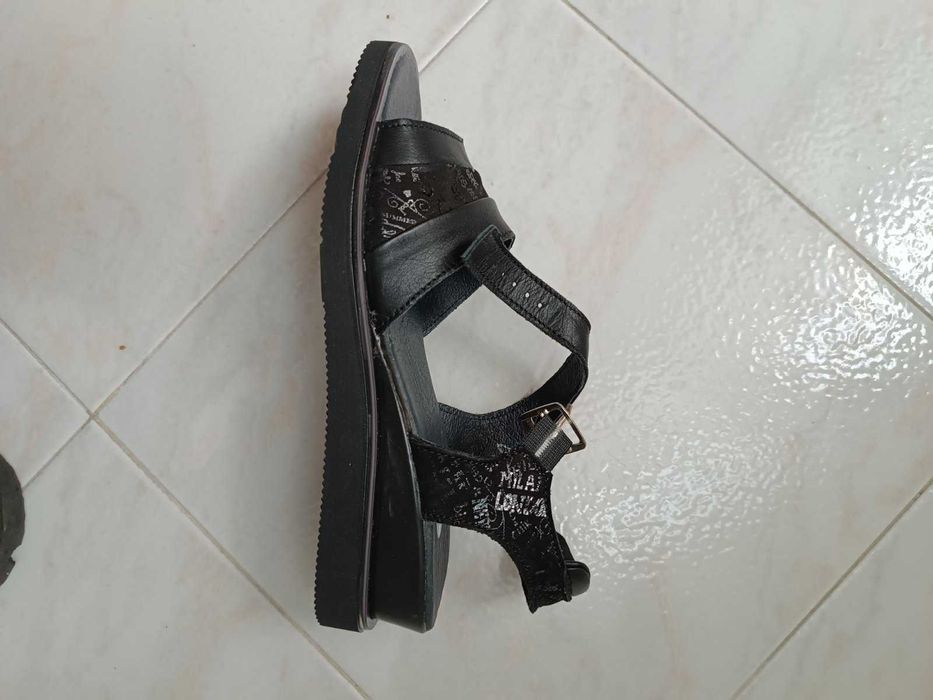 Красиви сандали номер 36, нови