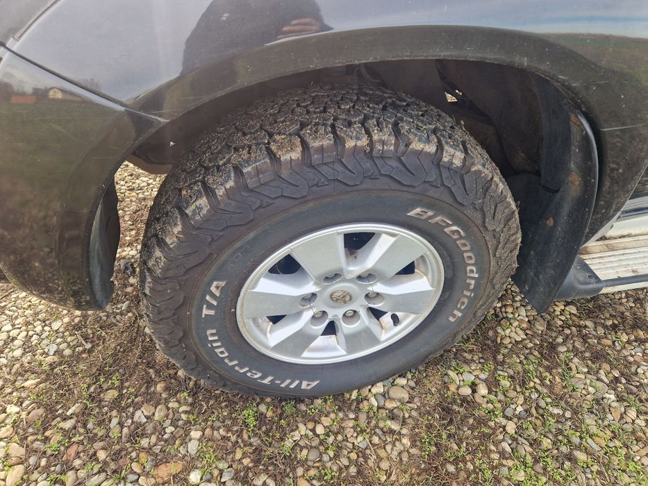 Dezmembrez Toyota Hilux 3.0 1KD-FTV 2006-2011