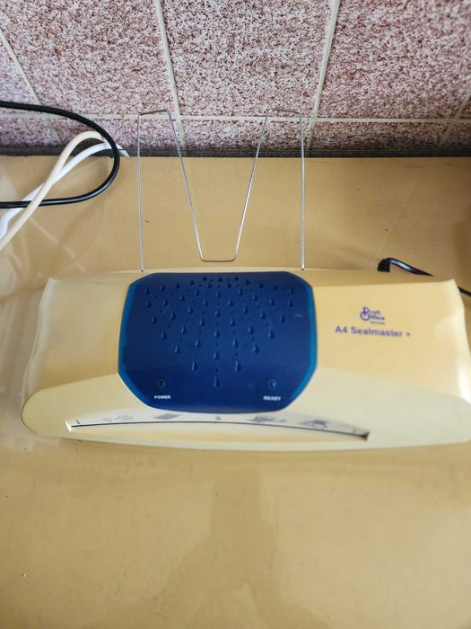 Laminator ProfiOffice A4 Sealmaster + 50 folii de laminare