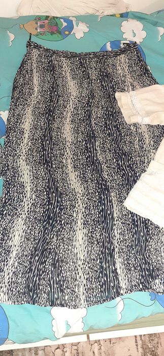 Costum cu fusta lunga, mas 48