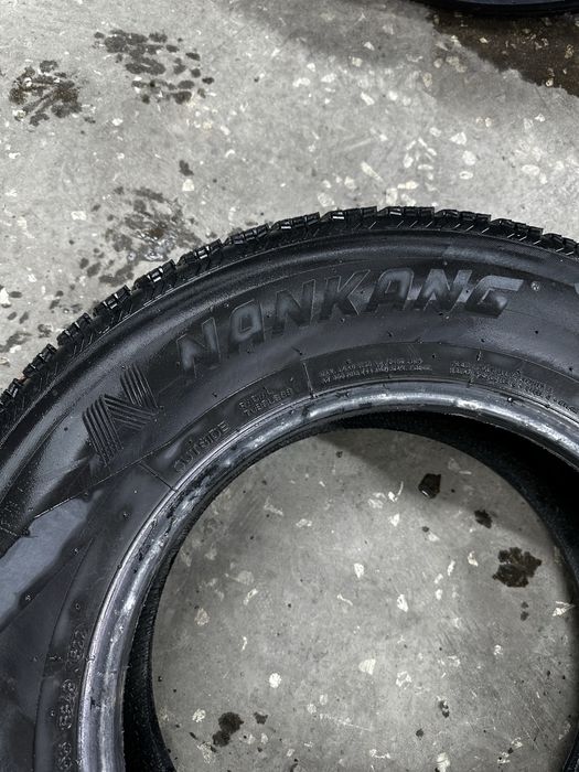 Шины зимние, липучка