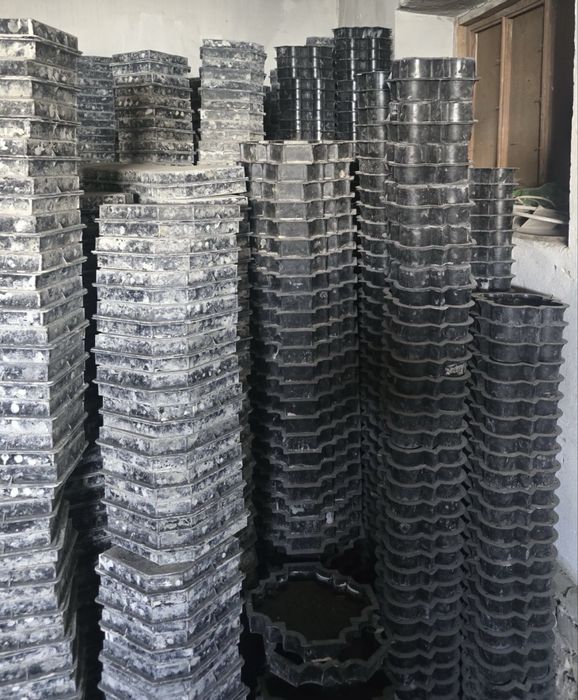 Bruschatka qoliplari sotiladi seryogayam gaplashamiz