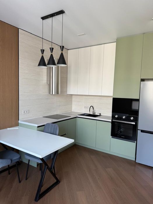 Сдается евро-двухкомнатная квартира