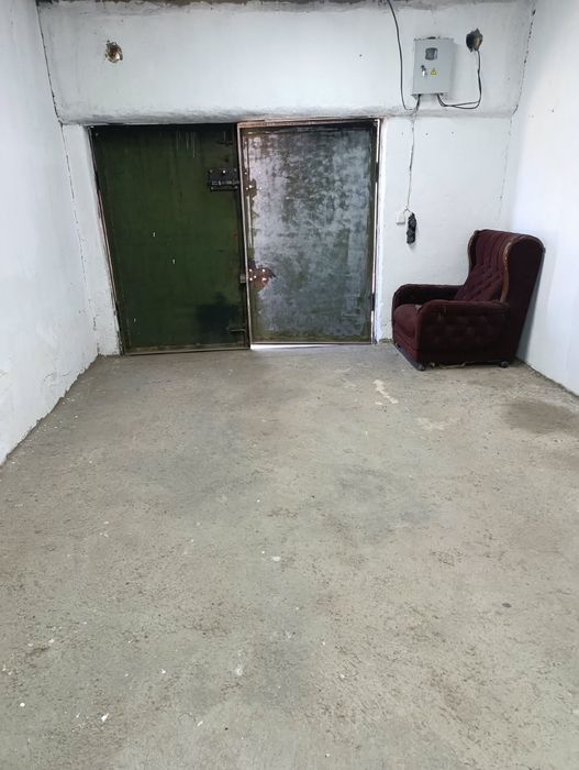 Сдам гараж в аренду