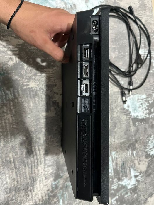 Ps4 slim 500gb in stare perfecta