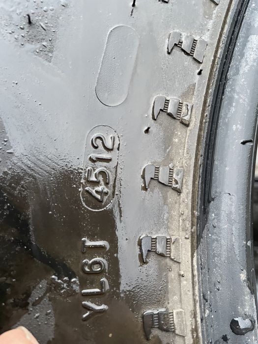 Anv m+s 235/85/16 Nokian/kumho