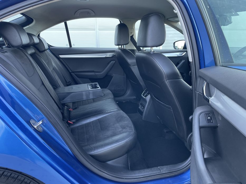 Interior piele / Alcantara - Skoda octavia 3 berlina 2015
